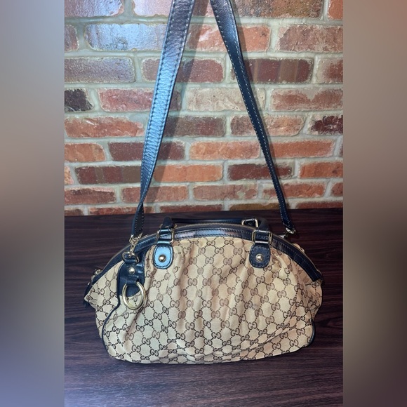 Gucci Sukey Canvas Monogrammed Bag - Picture 2 of 16